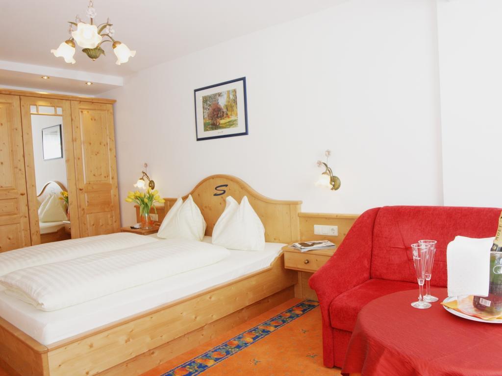 Sporthotel Snowwhite Obertauern Rom bilde